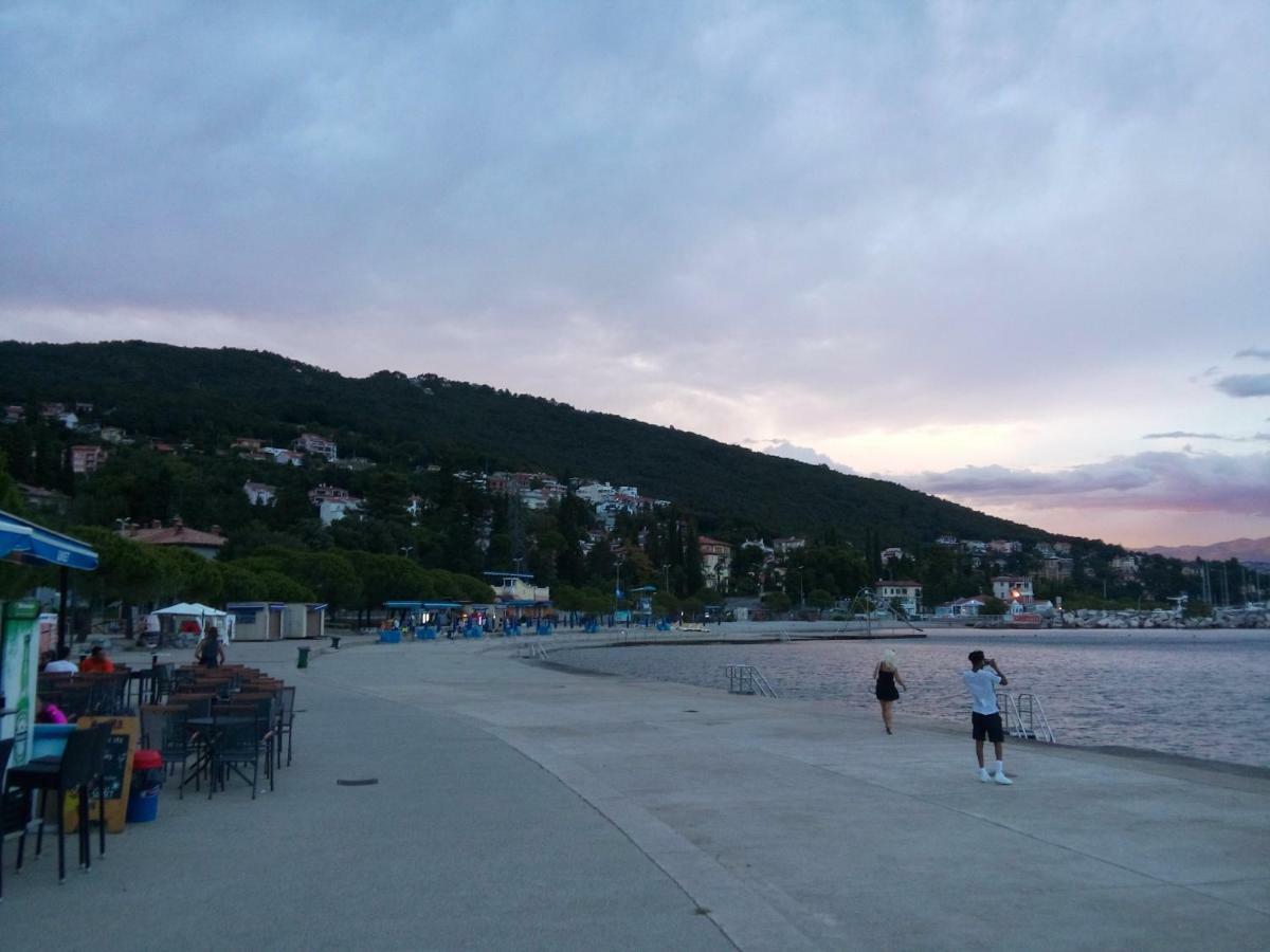 Villa Zajednica Ičići エクステリア 写真